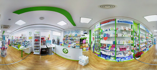 Apotheke - Farmacia Las Garzas - Urbanización