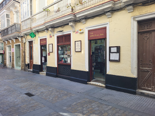 Farmacia del Pilar. Lcdo. Julián Correa Matos.